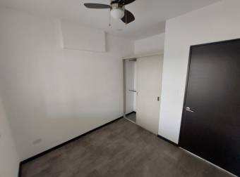 Se alquila casa a estrenar con platio amplio en San Rafael de Alajuela