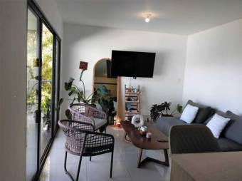 Venta de Apartamento en Santa Ana-Piedades. RAH 26-1231