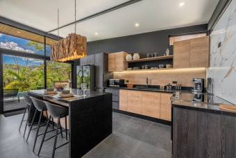 Vive la experiencia tropical casa con terraza y piscina privada