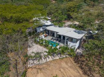 Vive la experiencia tropical casa con terraza y piscina privada