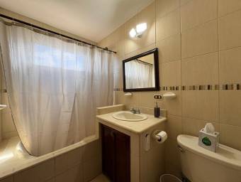 Casa Amoblada - Condominio Exclusivo en Pozos de Santa Ana Casa Amoblada - Condominio Exclusivo en Pozos de Santa Ana