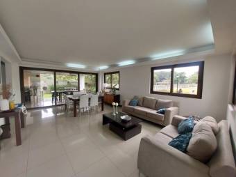 Venta de Casa en La Guácima, Alajuela. RAH 26-1257