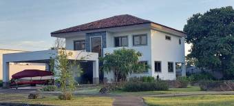 Venta de Casa en La Guácima, Alajuela. RAH 26-1257