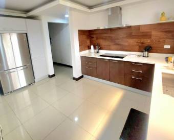 Venta de Casa en La Guácima, Alajuela. RAH 26-1257