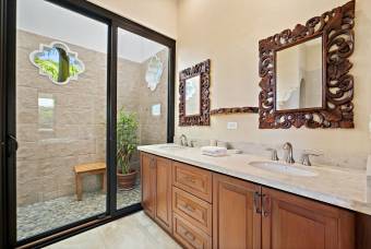 Elegant Luxury Villa Featuring Ocean and Golf Course Vistas in Hacienda Pinilla