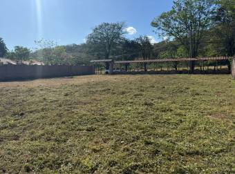 Private 919 metros cuadrados Property with Utilities in Portegolpe