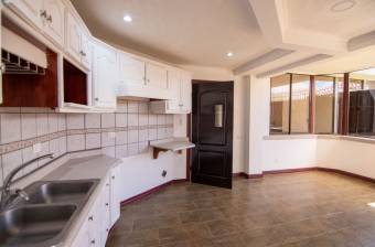 VENTA DE CASA, SAN JOSÉ, CURRIDABAT, SÁNCHEZ, LOMAS DE AYARCO - 9738424