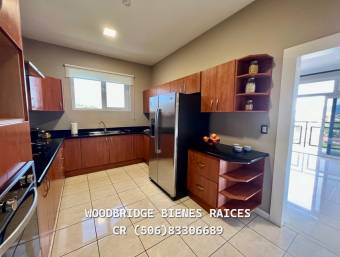 $1.750 Apartamento en alquiler Escazu / 170 metros, vista