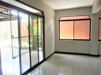 se vende casa de 225 m2 en ganga en San antonio de Alajuela 19-449