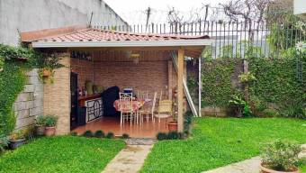 RS Vende Casa de Uso de suelo Mixto en San Pedro Listing 19-601