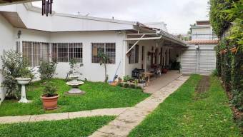 RS Vende Casa de Uso de suelo Mixto en San Pedro Listing 19-601