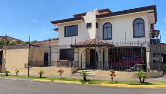 TERRAQUEA BEAUTIFUL PROPERTY WITH FINE FINISHES AT THE BEST PRICE!