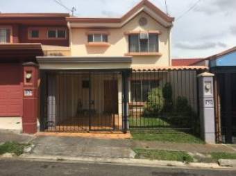 Se vende hermosa casa con patio en bonito resindencial en ulloa heredia 20-169