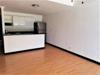 se alquila apartamento con linea blanca en el centro de santa ana 20-422