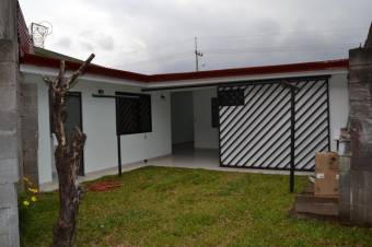 se vende casa con excelente a 5 minutos de oxigeno en san franciso de heredia 20-291