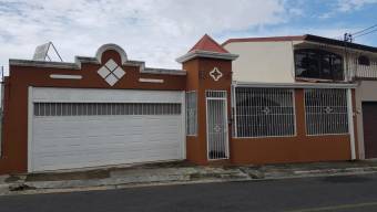  RS Vende Hermosa Casa en Heredia Listing 20-434