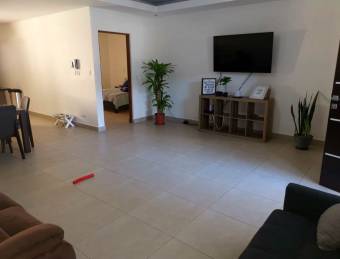 TERRAQUEA Apartment with garden in Residential Condominium, 138m2