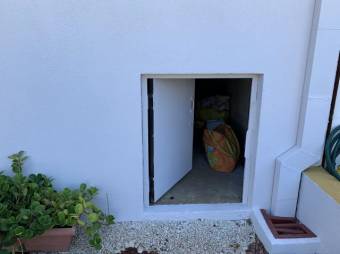 se vende casa en alajueal centro 20-522