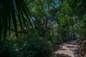 TERRAQUEA Hermosa casa de una planta, en exclusiva zona de Escazú. Precio de oportunidad