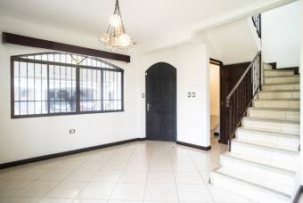 TERRAQUEA ¡EXCELENTE OPORTUNIDAD EN ESCAZÚ! $189000. Hermosa Casa en Condominio 