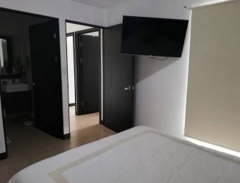 se vende apartamento a 15 minutos de santa ana  21-1027