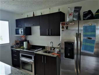 se vende apartamento a 15 minutos de santa ana  21-1027