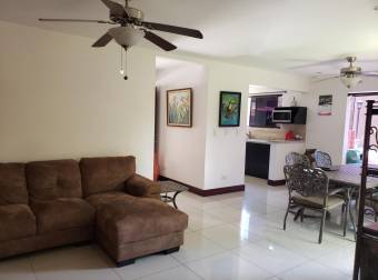 Venta de Casa en Pozos, Santa Ana. 20-1536a