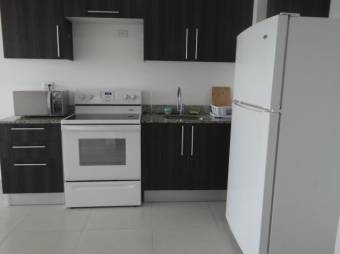 se alquila apartamento con liena blanca en alta vista heredia 21-83