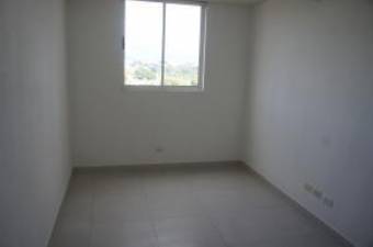 se alquila apartamento con liena blanca en alta vista heredia 21-83