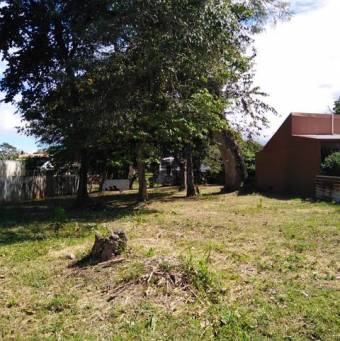 se lote amplio y plano de 942 m2 