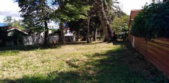 se lote amplio y plano de 942 m2 