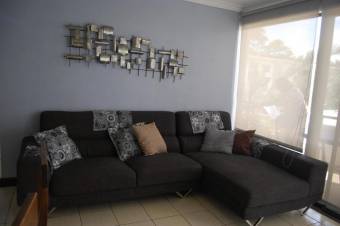 CG-20-1645.  Exclusivo Apartamento en SantaAna, Venta.