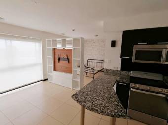 Venta de Apartamento en Rohrmoser, Pavas. 21-819a 