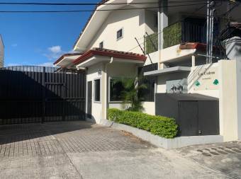 Venta de casa ubicada en  San José, Santa Ana, Residencial Los Cedros 