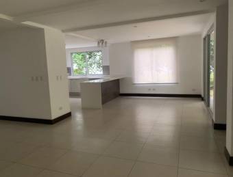 Venta de casa ubicada en San José, Escazú, Condominio Vistas de Escazú 