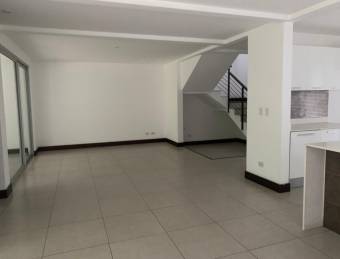 Venta de casa ubicada en San José, Escazú, Condominio Vistas de Escazú 