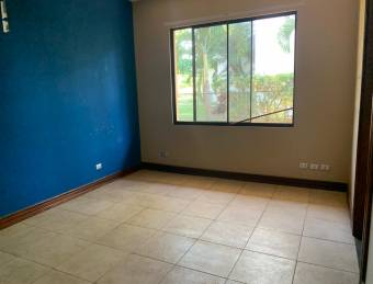 Venta de casa ubicada en Alajuela, La Guácima, Hacienda Los Reyes, Condominio Las Vueltas