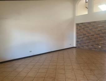 Venta de casa ubicada en  San José, Santa Ana, Condominio Tierra del Sol. Del Restaurante Baccus 200