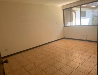 Venta de casa ubicada en  San José, Santa Ana, Condominio Tierra del Sol. Del Restaurante Baccus 200