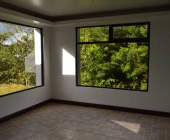 Beautiful house with 2 floors in Aserrí.