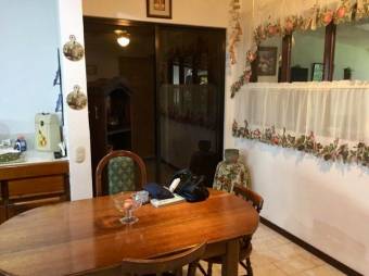 Venta de Casa en San Joaquín de las Flores, Heredia. 21-438a