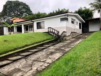 Venta de Casa en San Joaquín de las Flores, Heredia. 21-438a