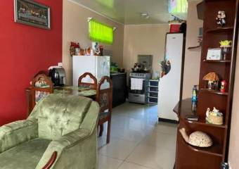 Bonita y Cómoda Casa en Venta, Guápiles.     CG-20-2087