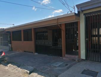 Propiedad con 2 casas - San Sebastián