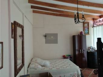 V#72 Atractiva Quinta en venta/ Atenas