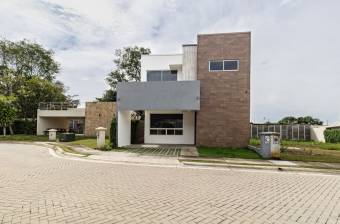 FOR SALE - Modern house - La Ceiba - San Isidro - Alajuela