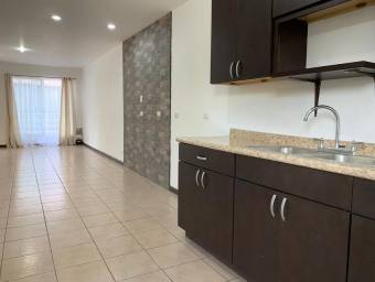 Se alquila lindo apartamento en Pozos de Santa Ana 22-1538