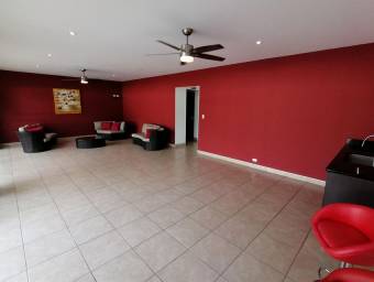 Se vende Hermosa casa de dos pisos  en San Rafael de Escazú 22-430