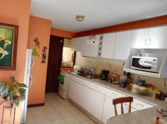 Venta de hermosa casa en San Francisco de Heredia. #22-798