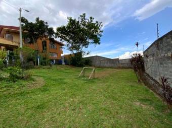 Venta de bella y segura casa en Ulloa, Heredia. #21-2112